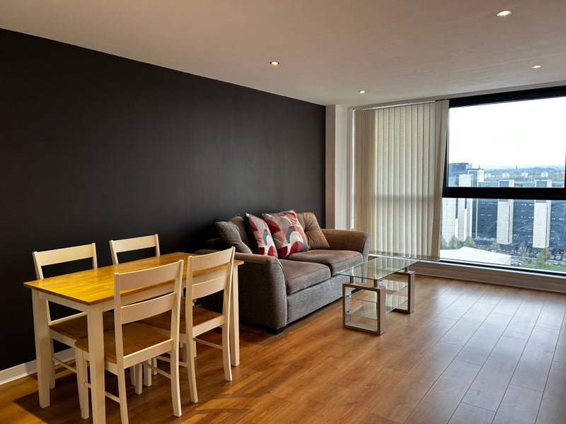 Room Clydeside Expressway in Glasgow