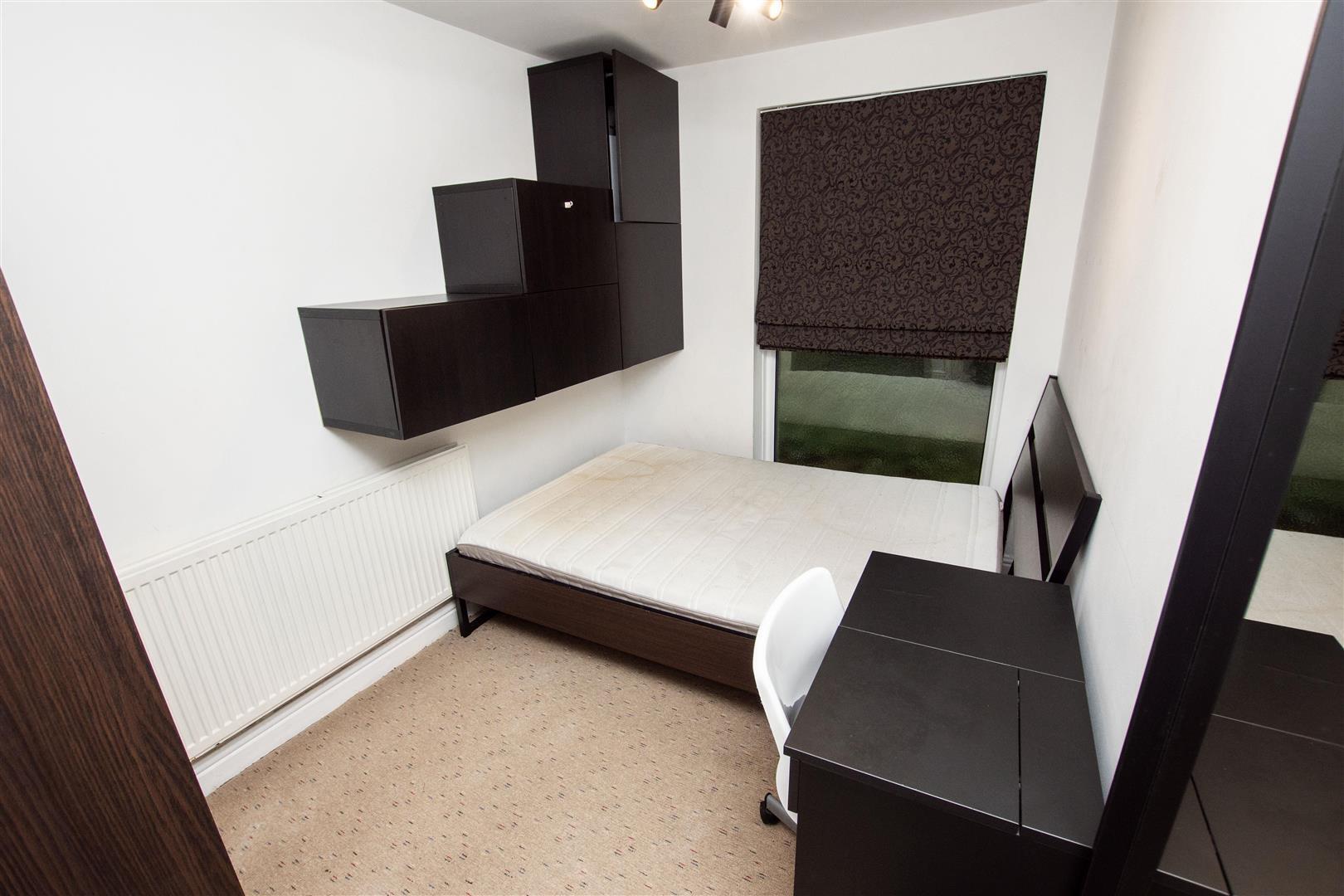 Flat Seymour Close in Birmingham