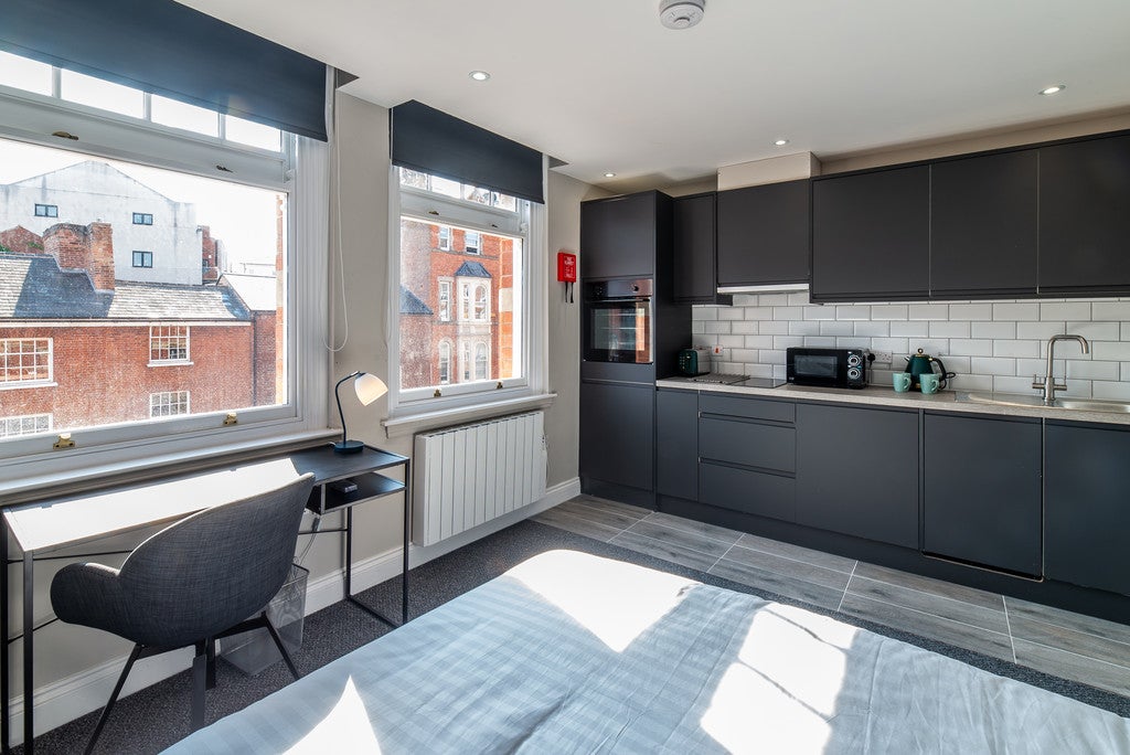 Room Derby Road in Nottingham