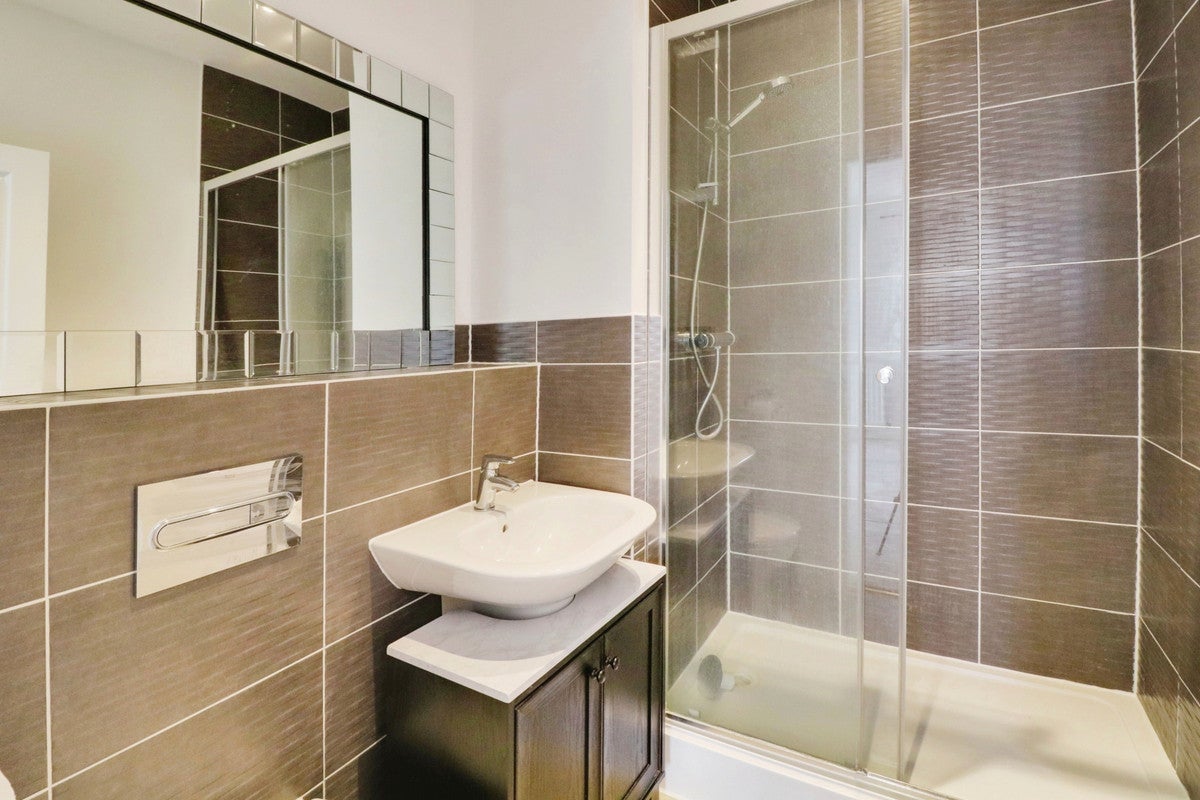 Flat Newington Avenue in Southend-on-Sea