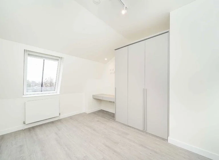 Flat Portsdown Mews in Greater London