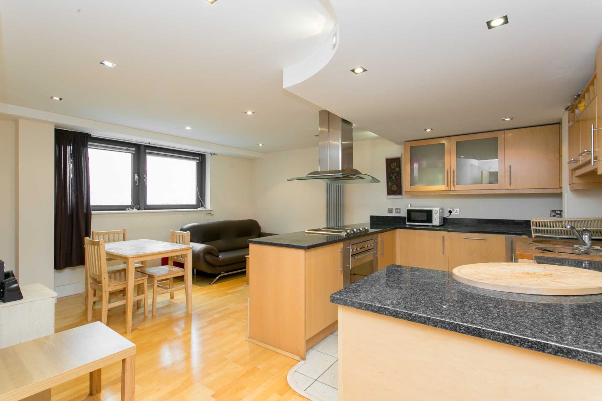 Flat Millharbour in Greater London