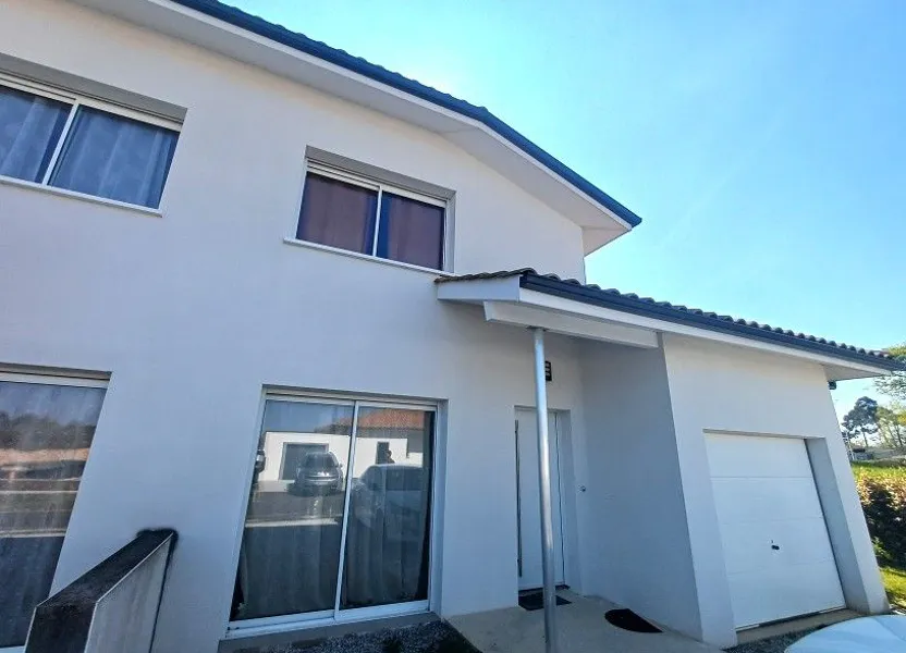 House Rocade Sud in Saint-Pierre-du-Mont