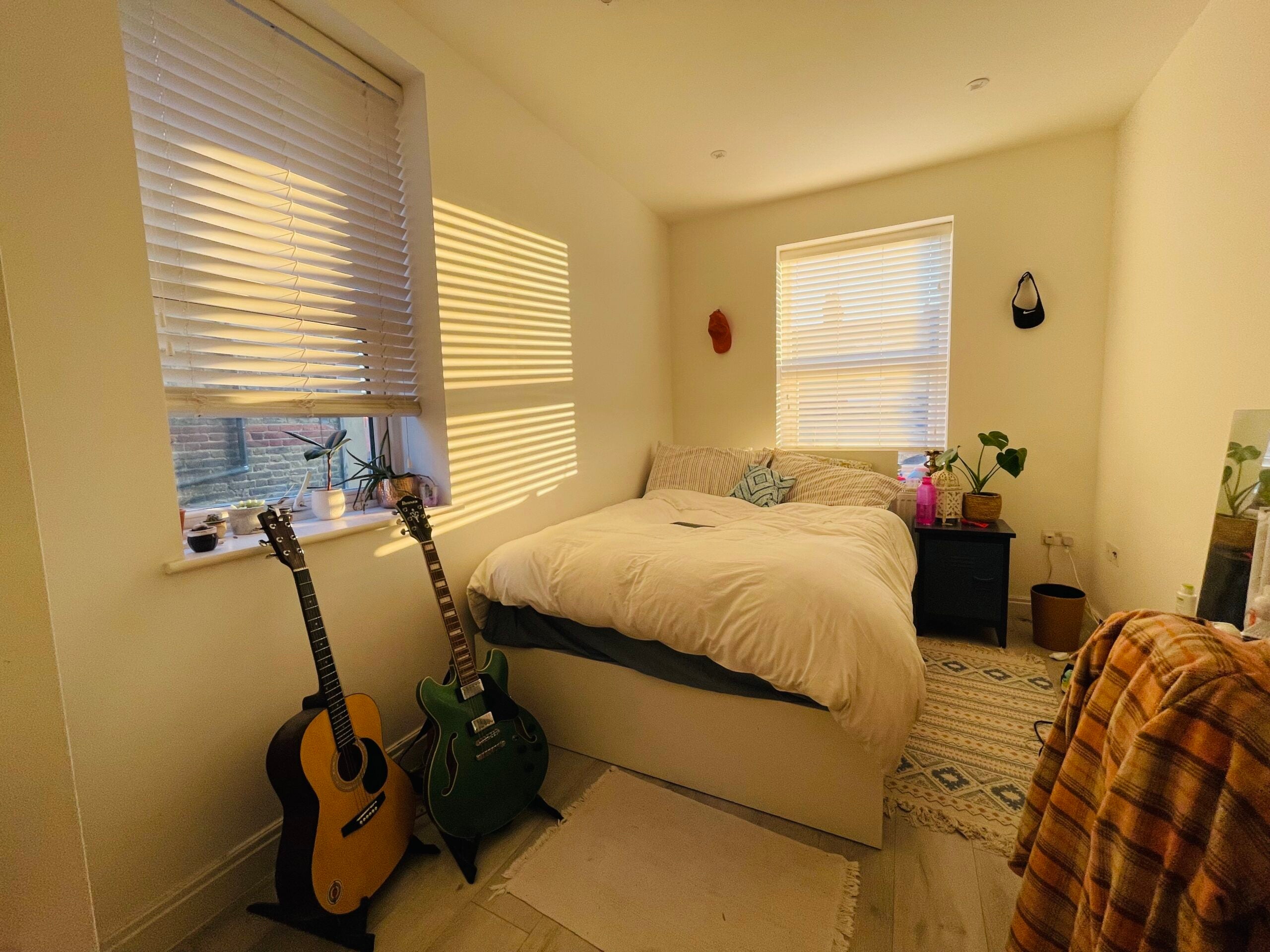 Flat Kings Road in Greater London