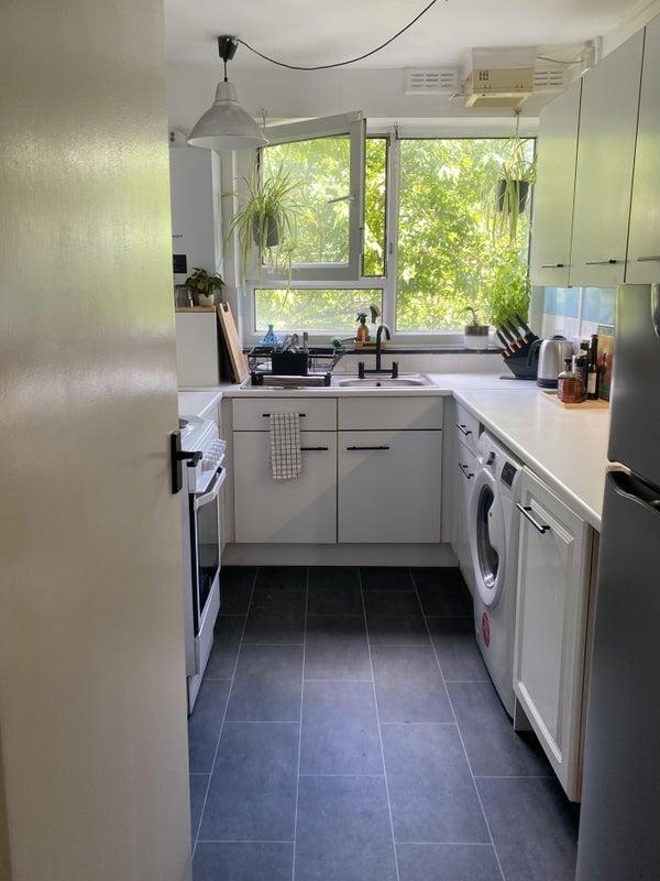 Room Studley Road in Greater London