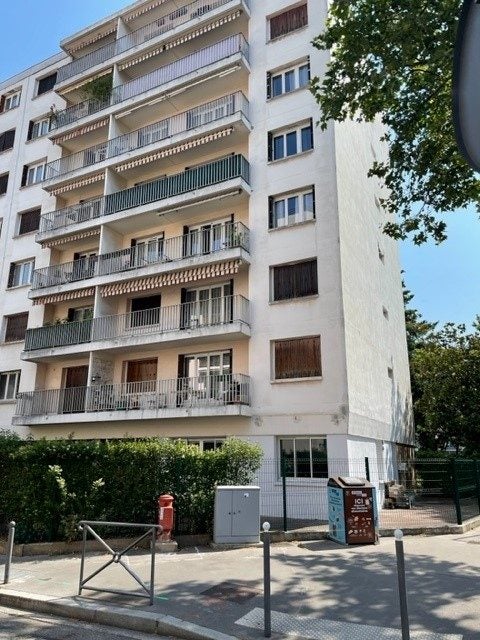 Appartement Rue Georges Courteline à Villeurbanne