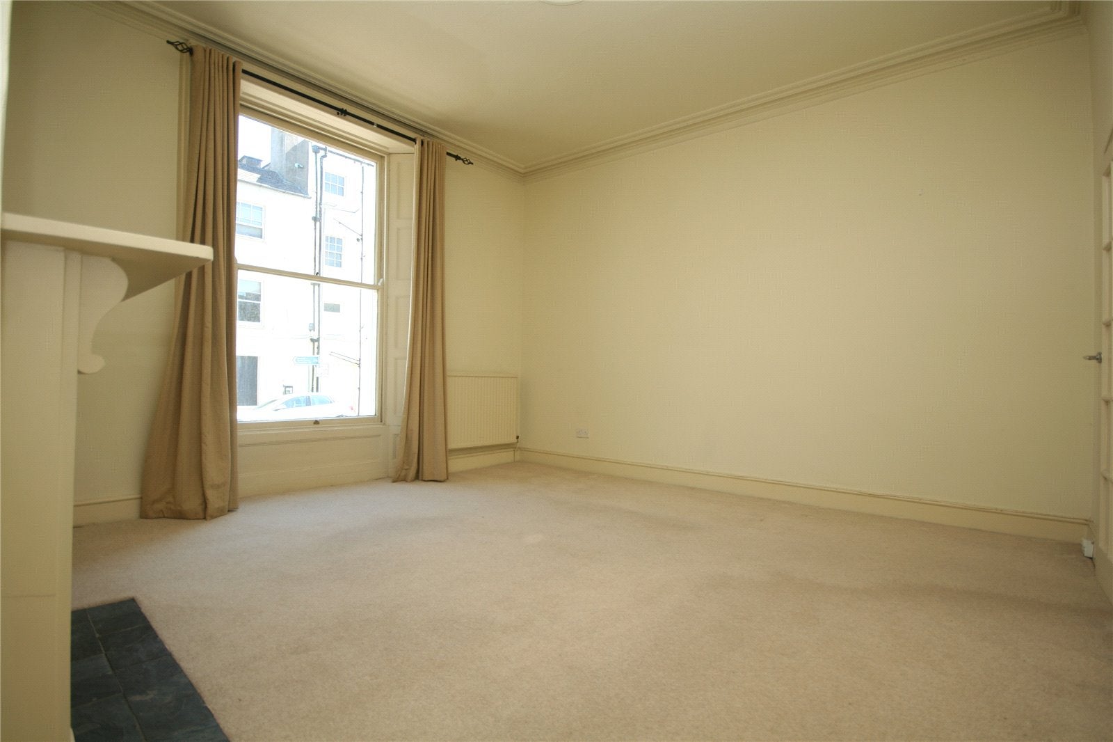 Flat Suffolk Place in Cheltenham