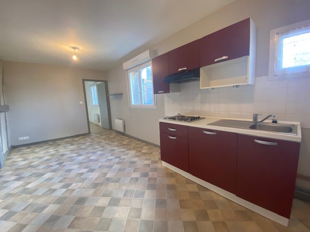 Flat Rue Pierre Corneille in Le Neubourg