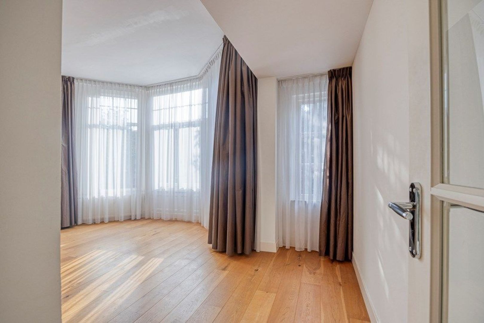 Appartement Ten Hovestraat 12