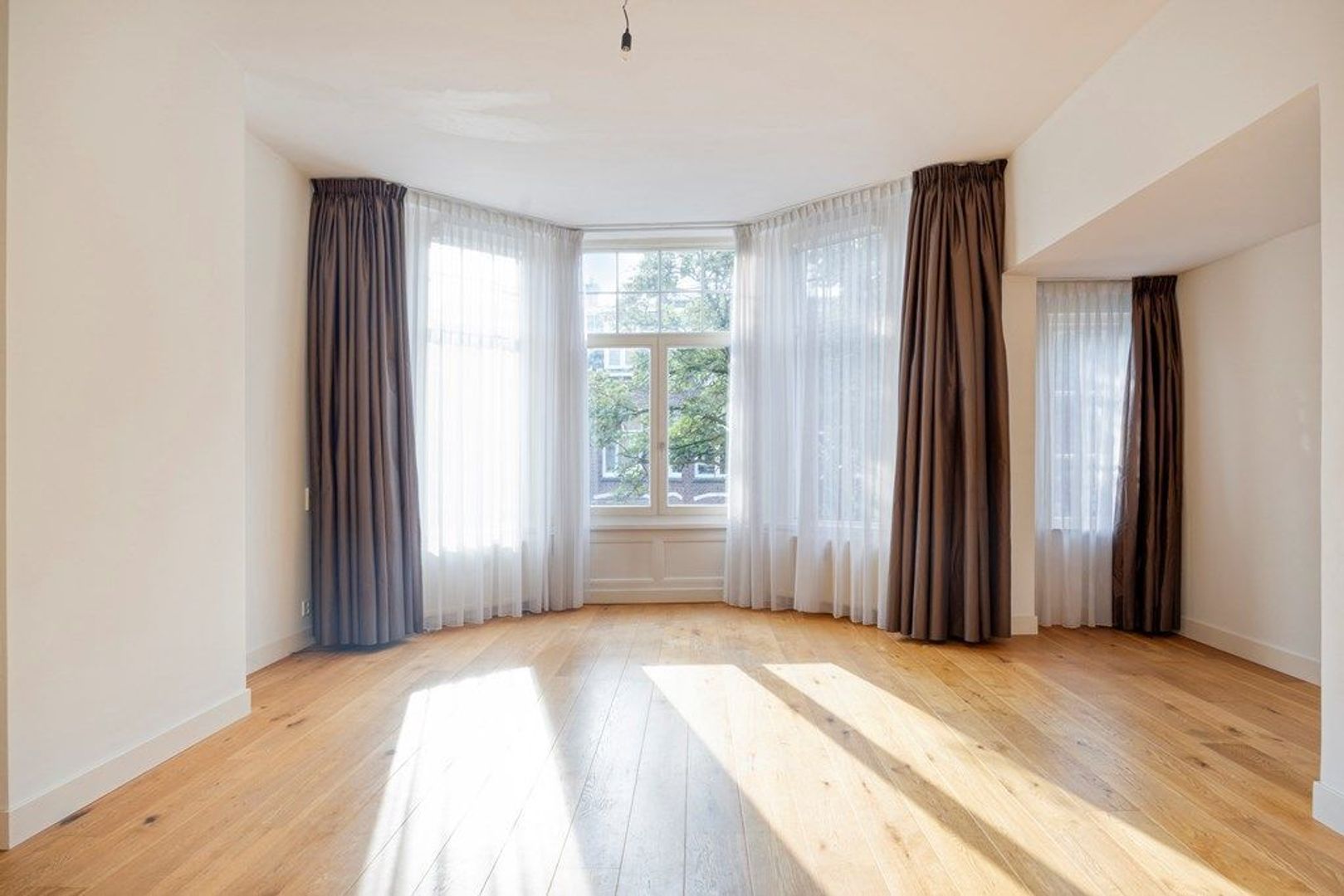 Appartement Ten Hovestraat 45 A in Den Haag