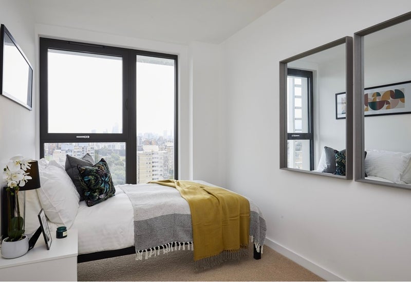 Room Radial Avenue in Greater London