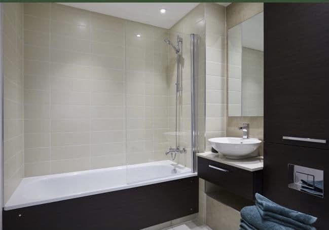 Room Radial Avenue in Greater London