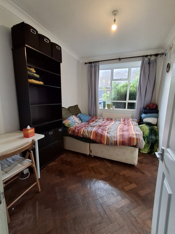 Room Lexham Gardens in Greater London