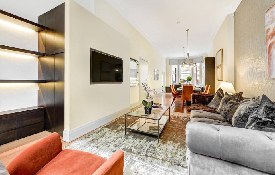 Flat Egerton Gardens in London