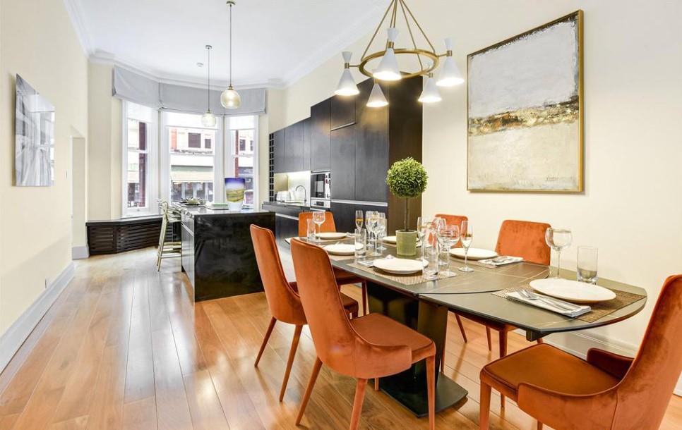 Flat Egerton Gardens in London