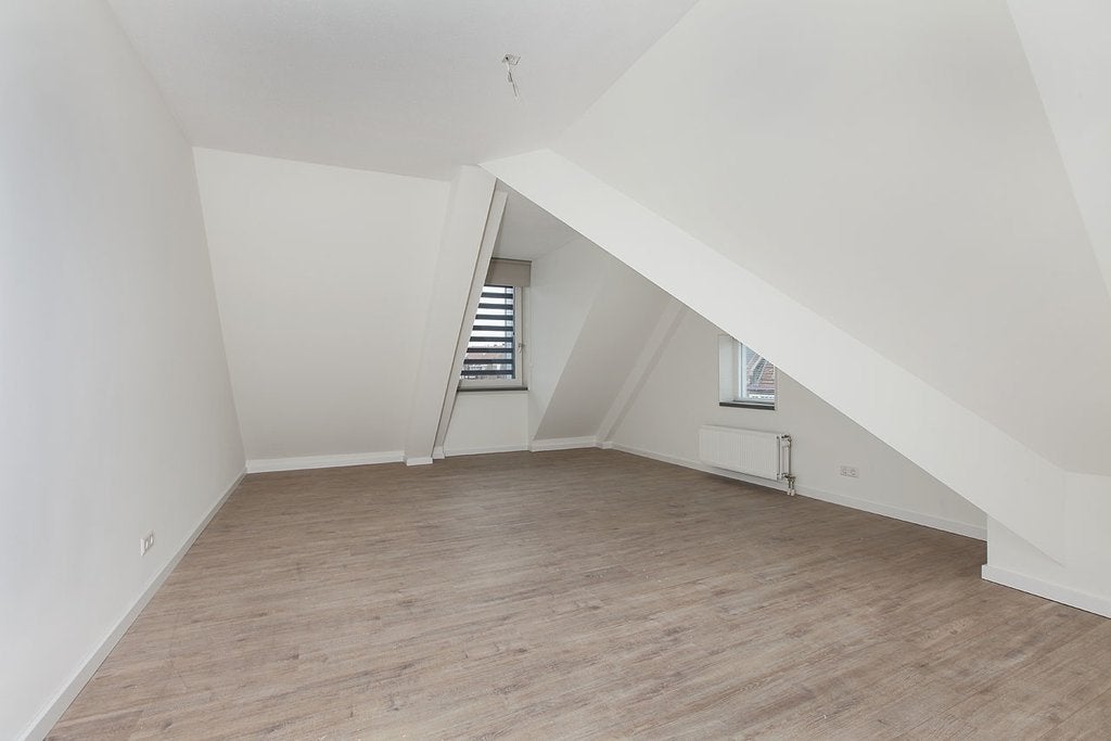 Appartement te huur: Antony Duyklaan 2, Rotterdam