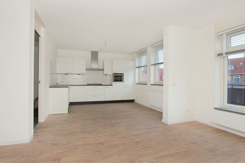 Appartement te huur: Antony Duyklaan 2, Rotterdam