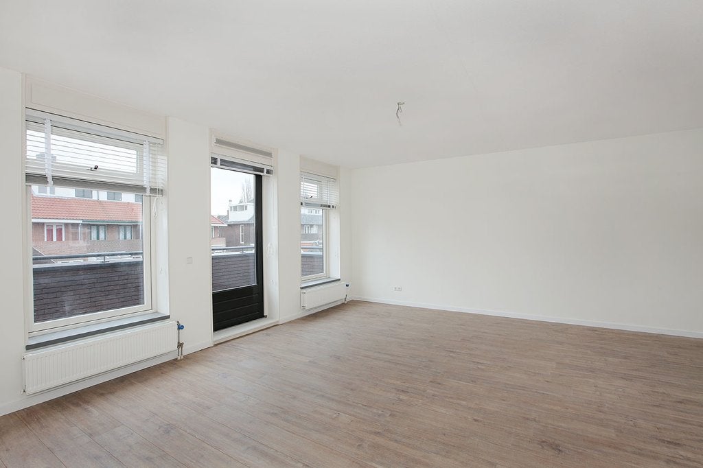 Appartement te huur: Antony Duyklaan 2, Rotterdam