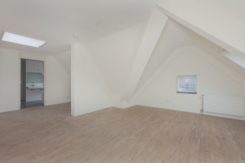 Appartement te huur: Antony Duyklaan 2, Rotterdam