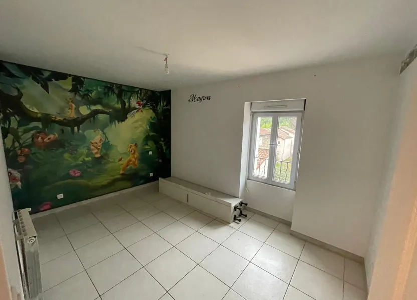 Flat D 297b in Laval-Pradel