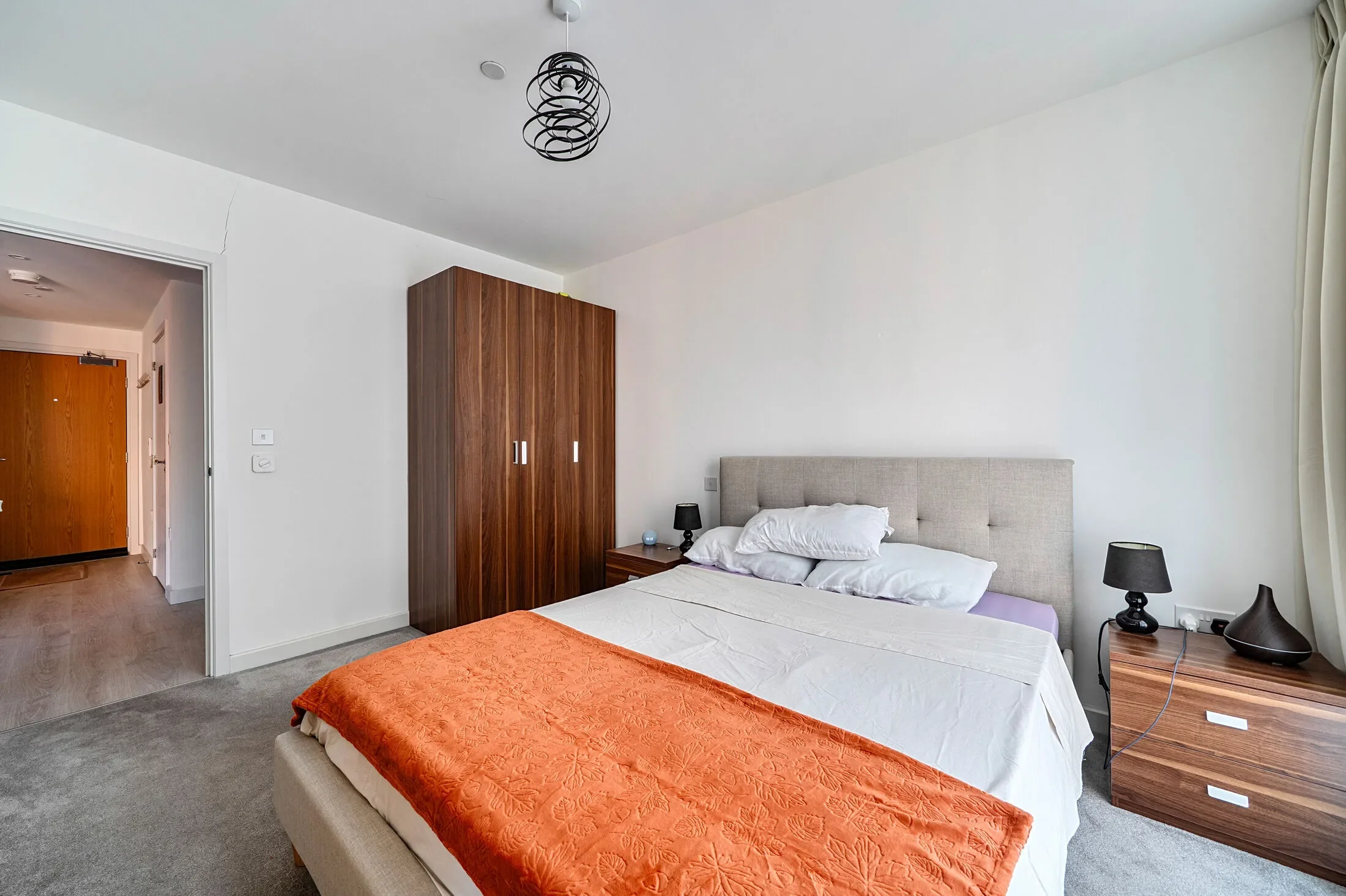 Flat Prince Regent Road in Greater London