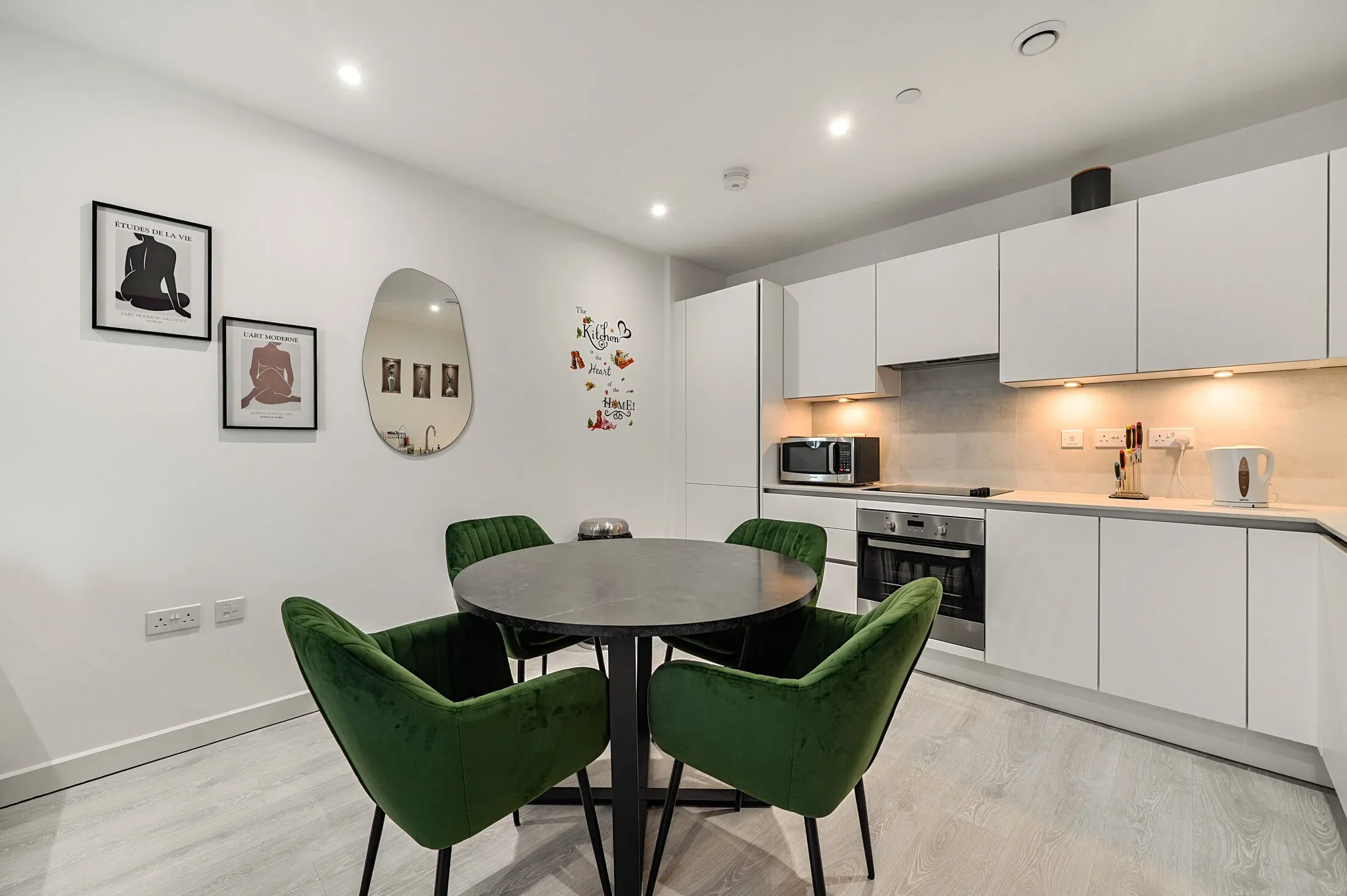 Flat Prince Regent Road in Greater London