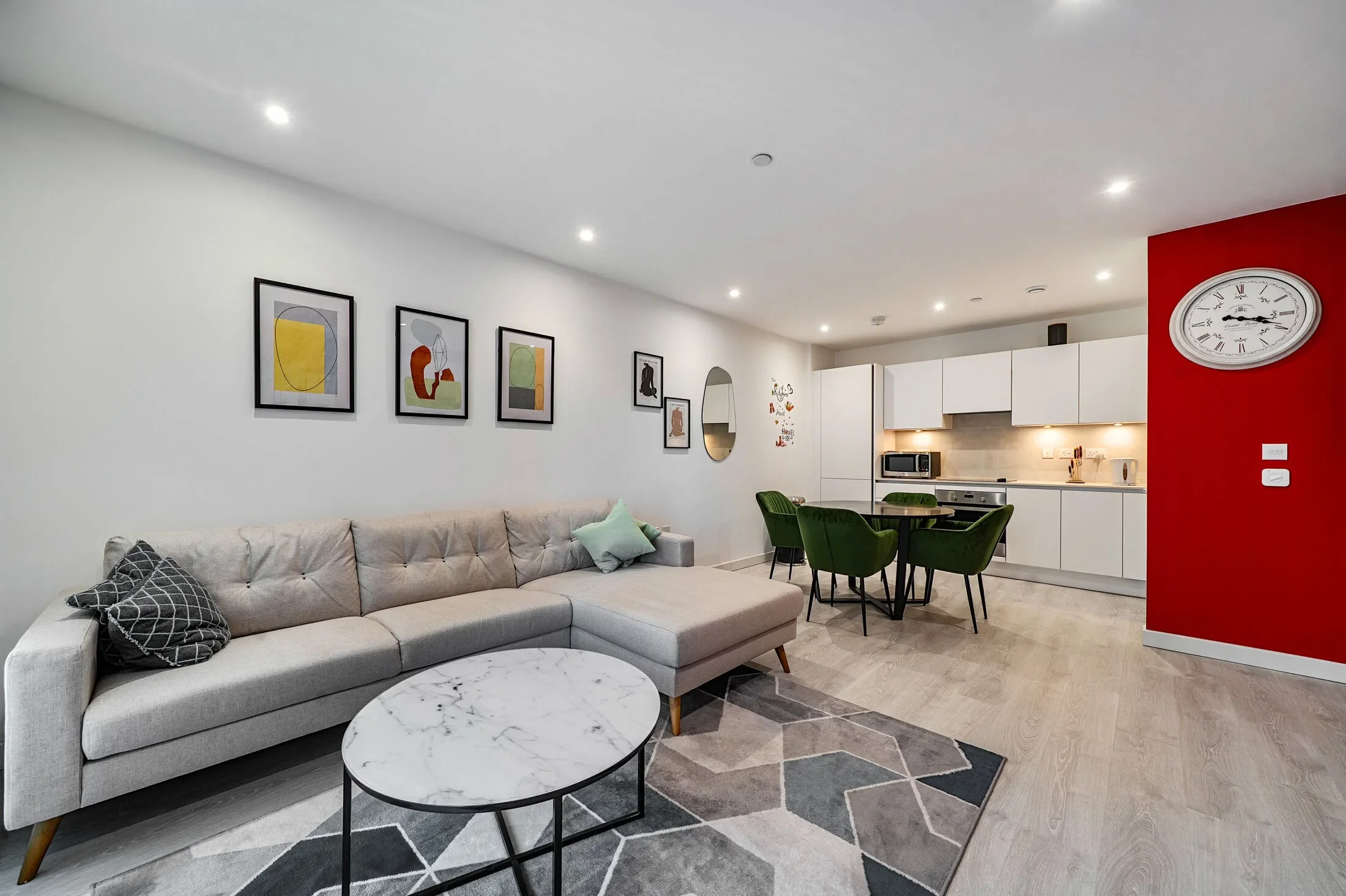 Flat Prince Regent Road in Greater London