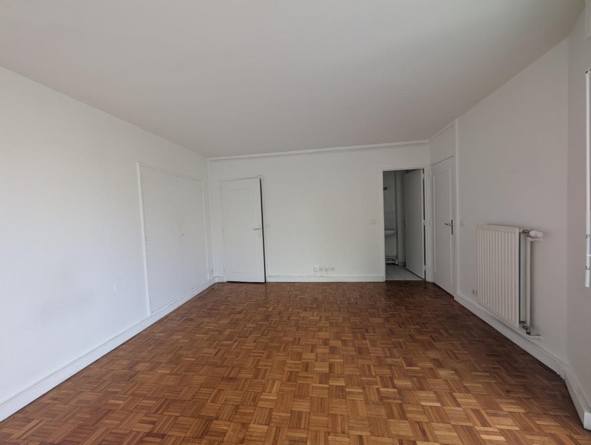 Flat Rue Jean Longuet in Châtenay-Malabry