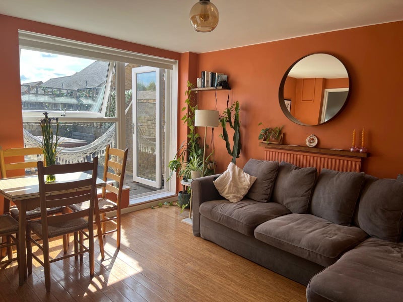 Flat Anna Close in Greater London