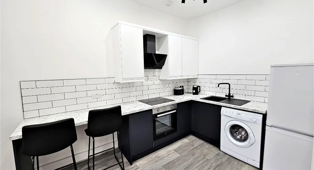 Flat Raeburn Place in Aberdeen City