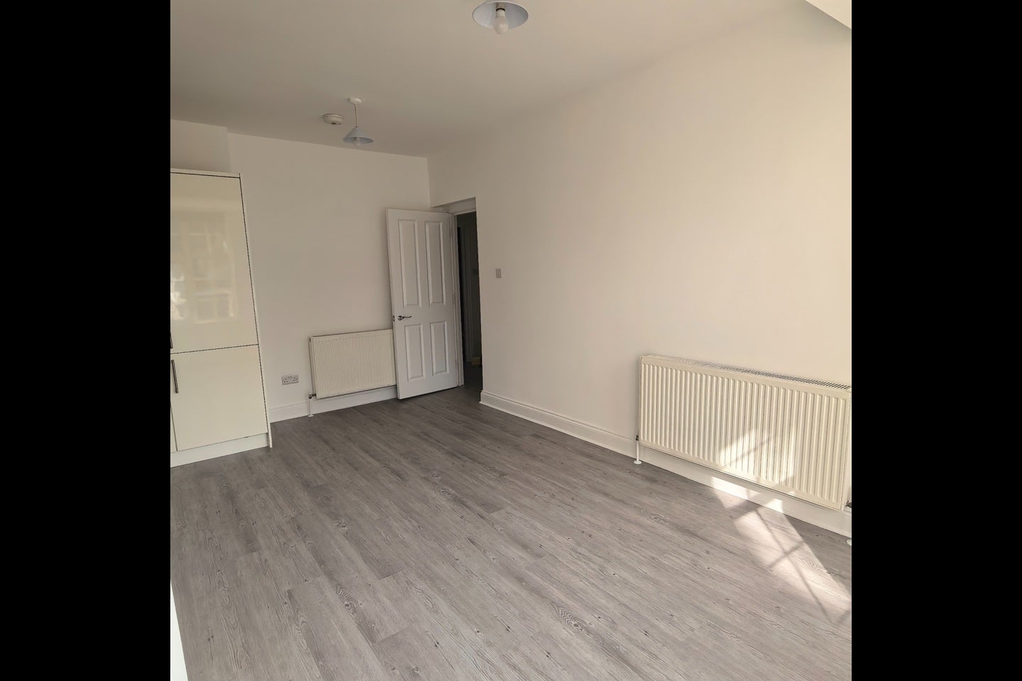 Flat Gemini Court in Greater London
