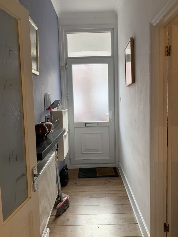 Room Queen's Road in Greater London