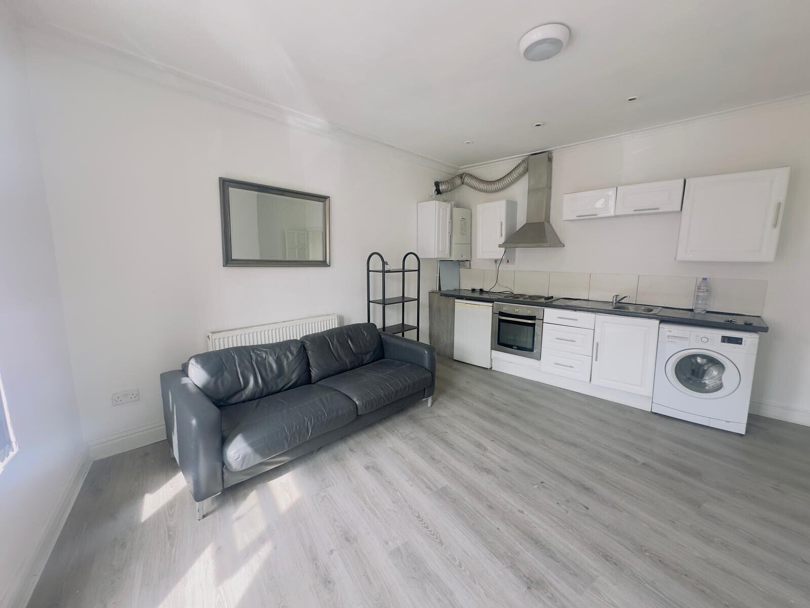 Flat Chatsworth Avenue in Liverpool
