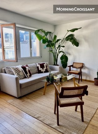 Flat Rue Doudeauville in Paris