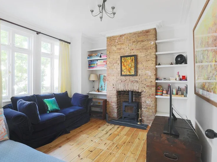 House Prospect Crescent in Greater London