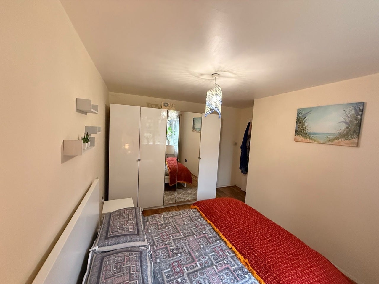 Flat Conway Gardens in Grays