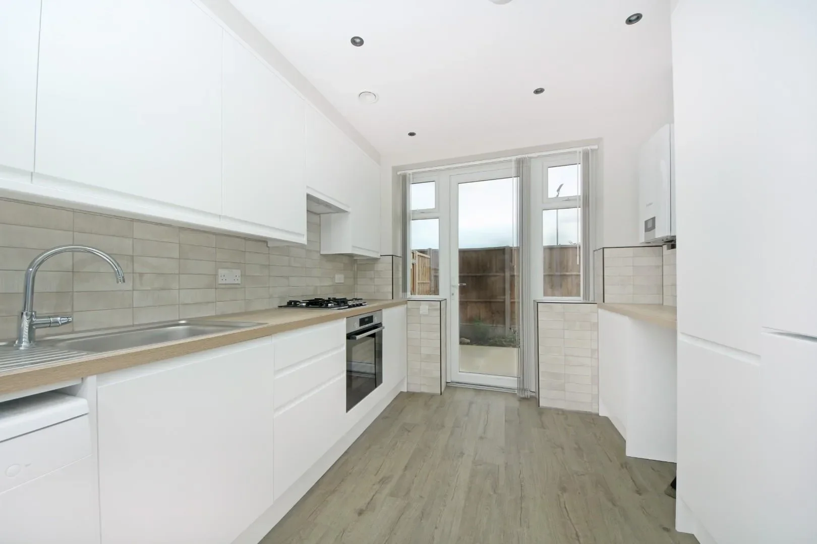 Flat Lowfield Road in Greater London