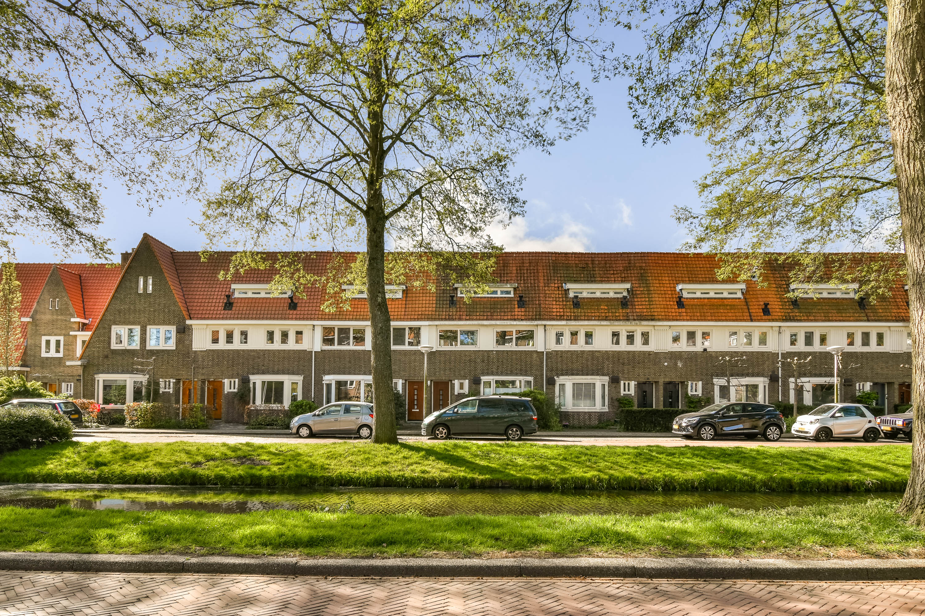 Huis Catharina van Clevepark 57 in Amstelveen