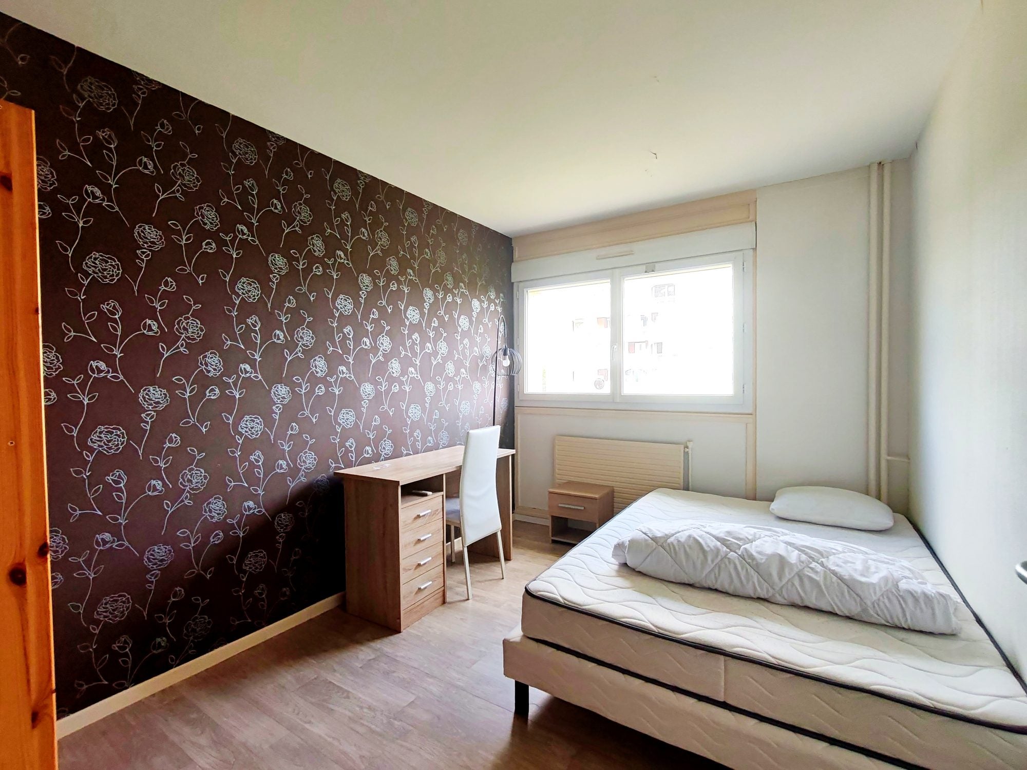 Room Rue du Champ de l'Aire in Angers