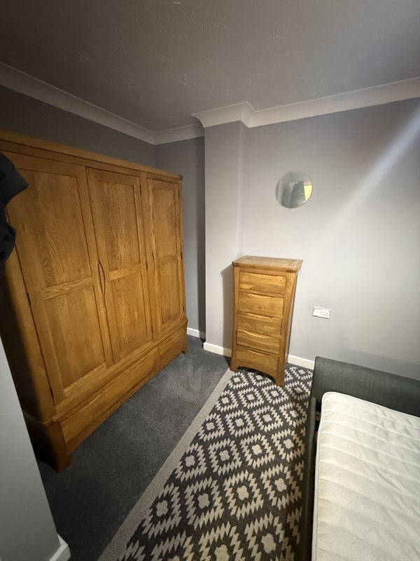 Room Acorn Avenue in Poole