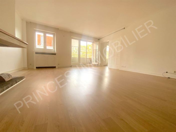 Flat Rue Victor Hugo in Issy-les-Moulineaux