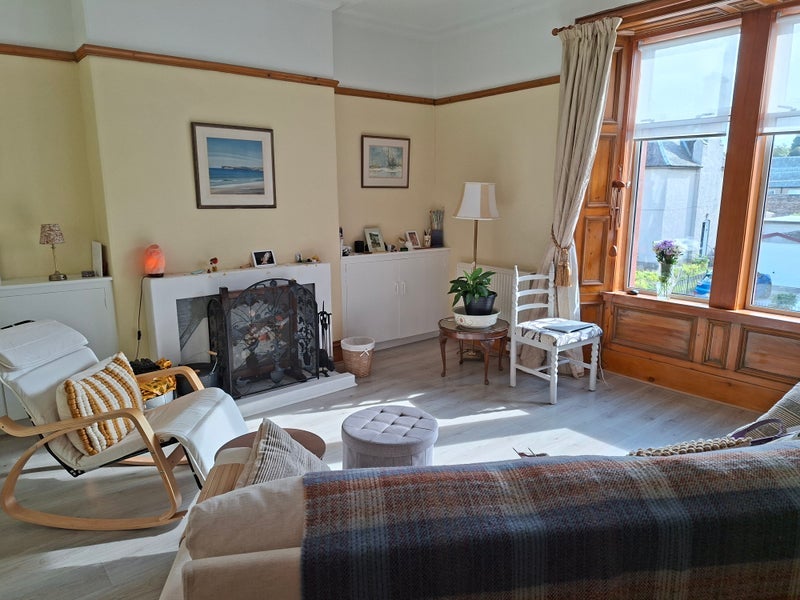 Room Cranston Street in Penicuik