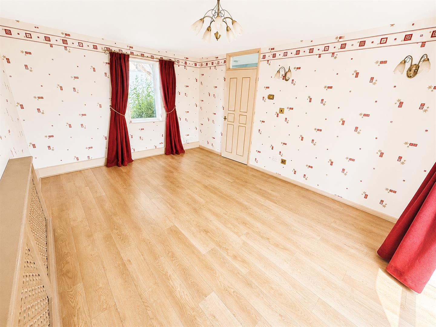 House Falster Close in Great Oakley