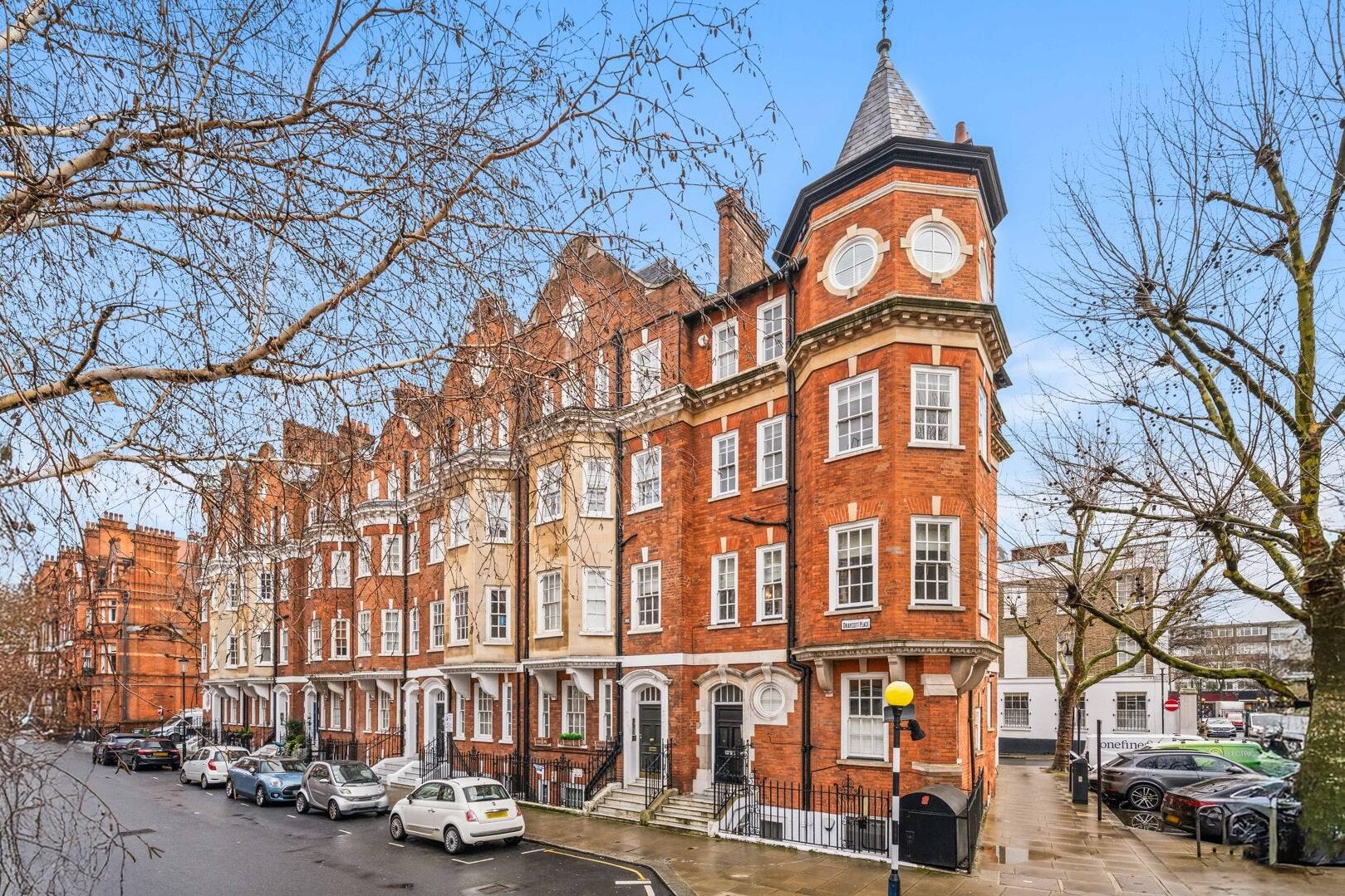 Flat Draycott Place in Greater London
