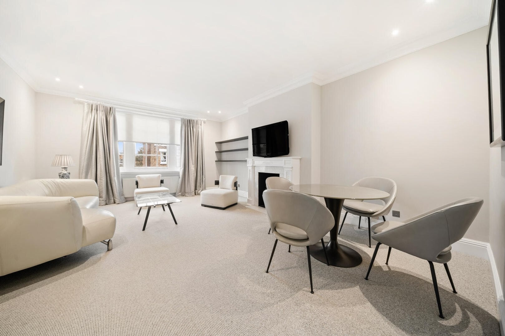 Flat Draycott Place in Greater London