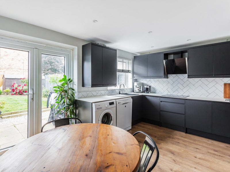 House Avondale Close in Reigate and Banstead