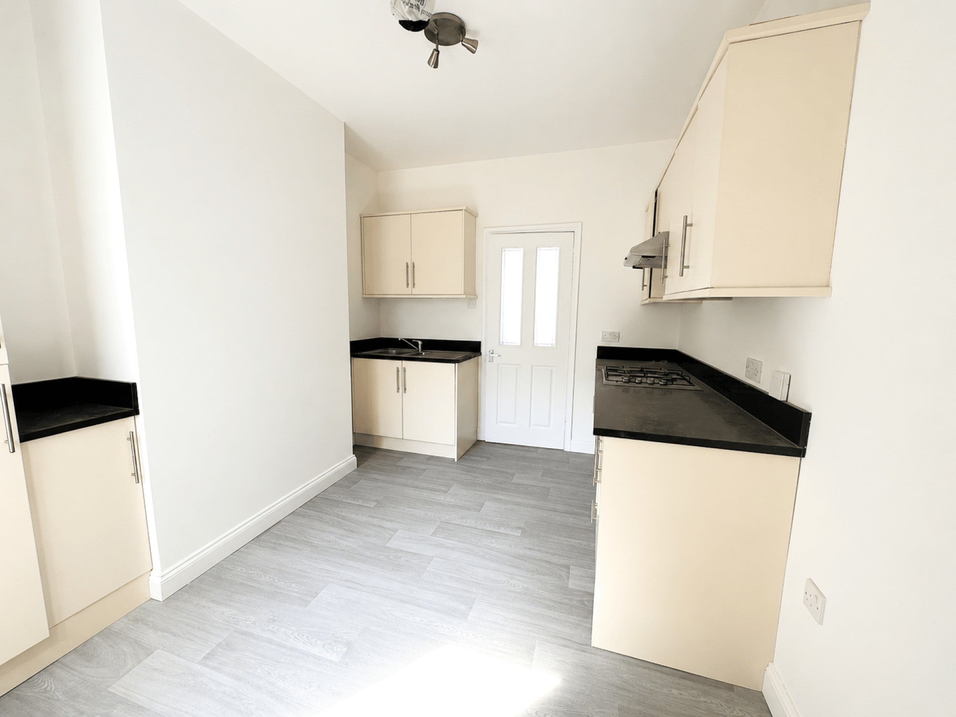 Flat Cornwall Road in Rother