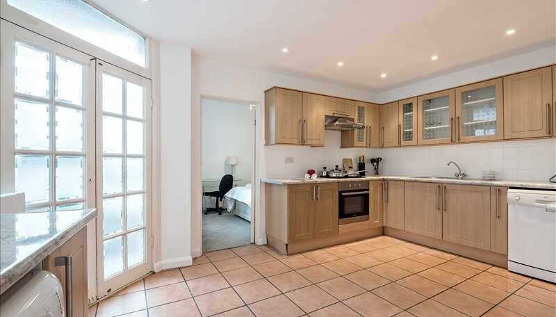 Flat St John's Wood Road in City of Westminster