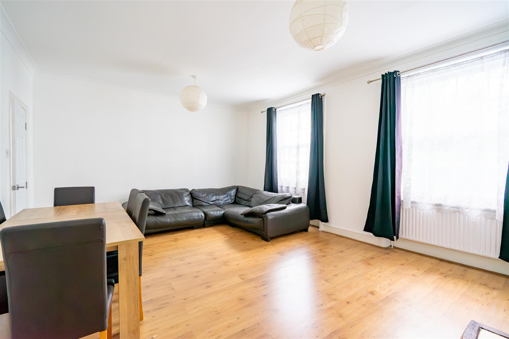 Flat Mornington Crescent in Greater London