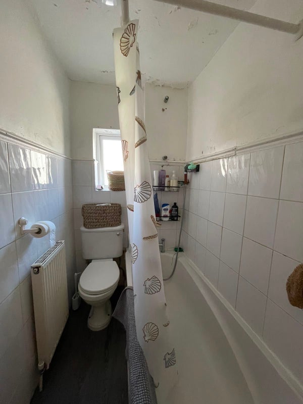 Room Bartram Road in Greater London